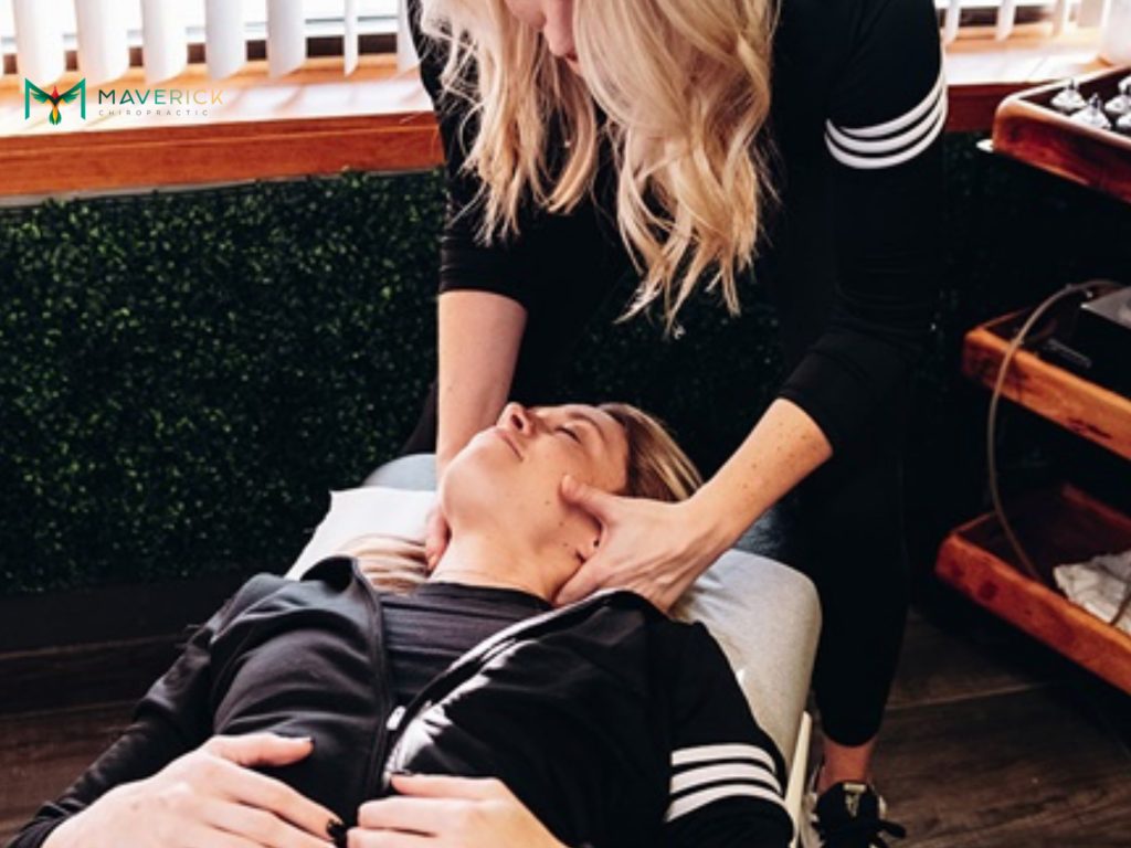 chiropractic neck pain treatment in Naperville