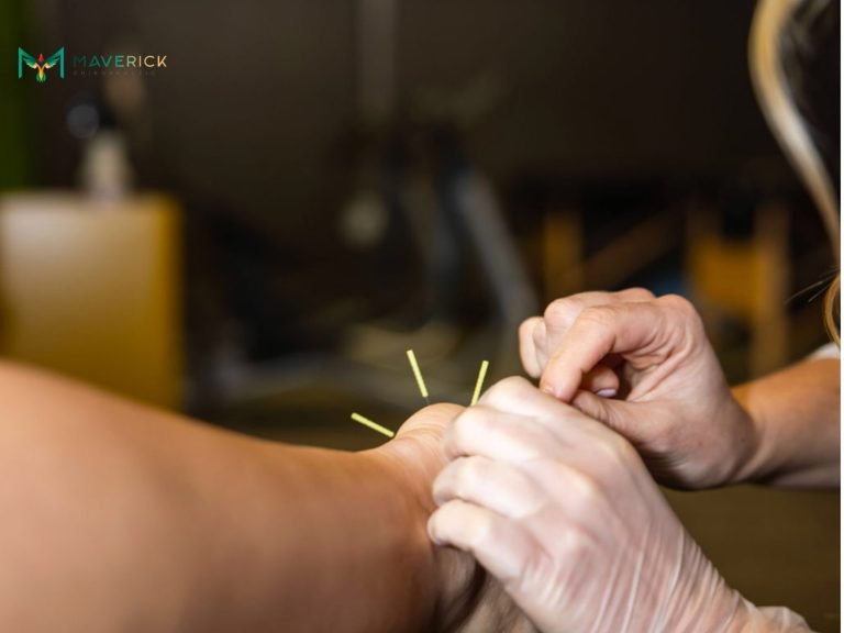 symptoms of hip impingement naperville
