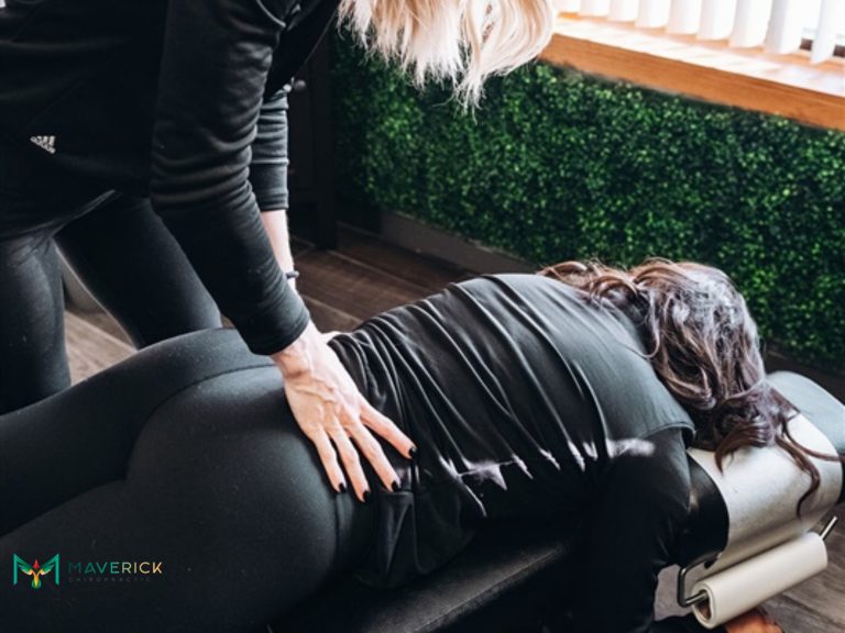 symptoms of hip impingement naperville